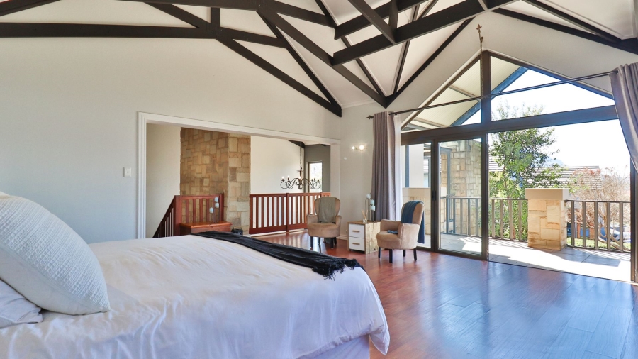 4 Bedroom Property for Sale in The Coves North West